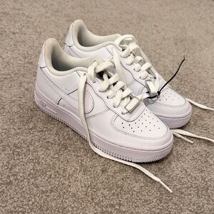 Nike White Low-Top Air Force 1 Kids' Sneakers